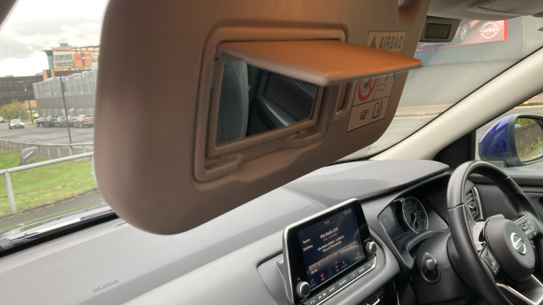 Nissan Qashqai 1.3 DiG-T MH Acenta Premium 5dr Petrol Hatchback